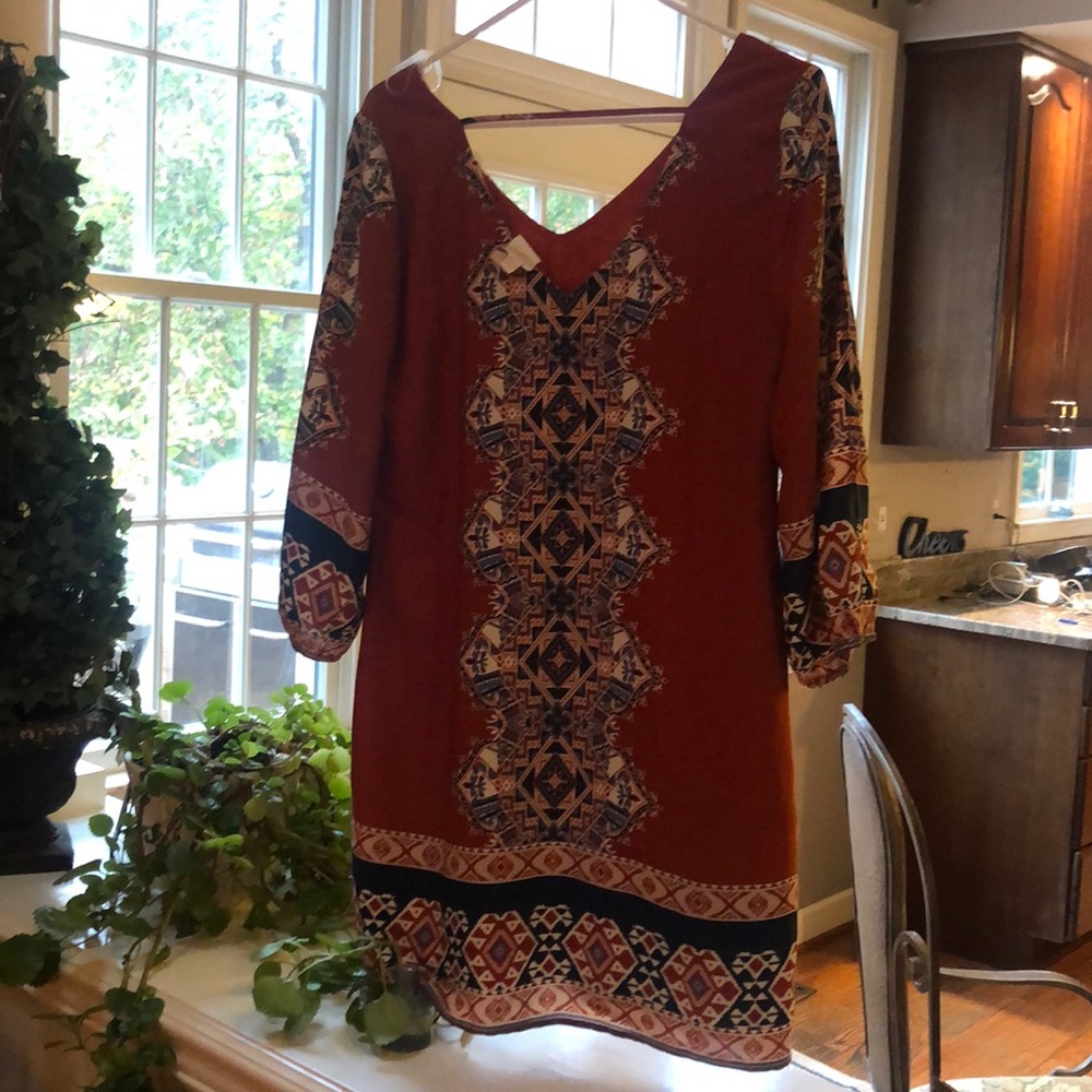 Fun Aztec looking dress - Picture 2 of 6